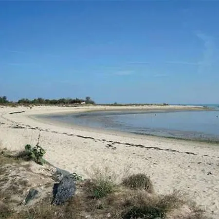 Clos Des Marais 3*